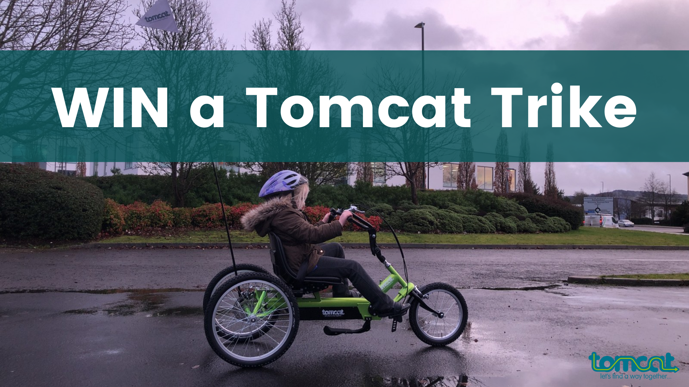 win-tomcat-trike-girl-on-tomcat-dragonfly-hand-propelled-trike